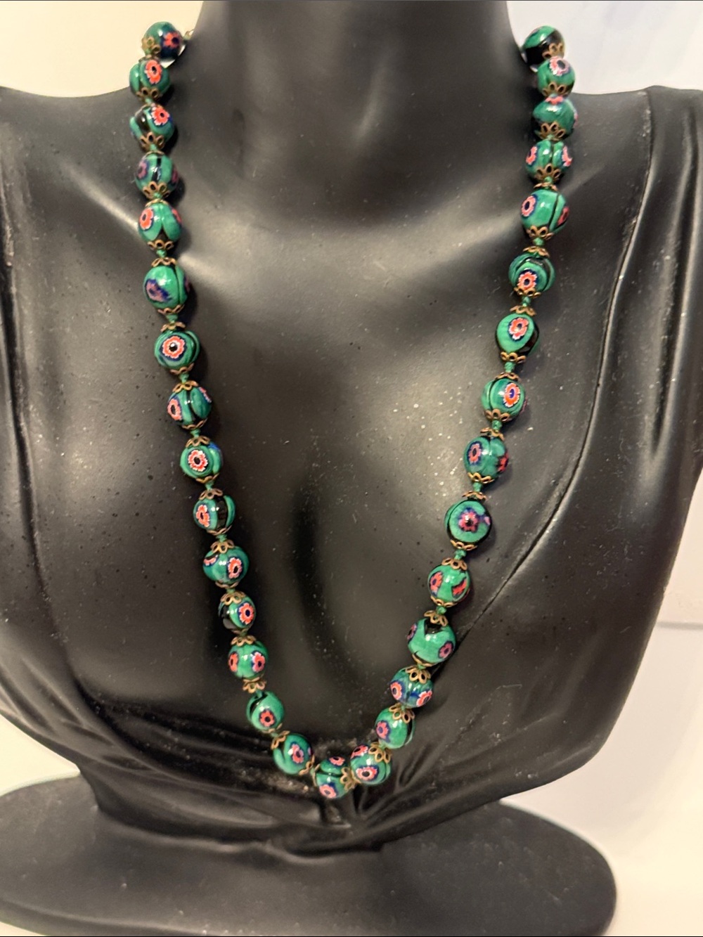 VINTAGE GREEN MURANO OR VENETIAN MILLEFIORI GLASS BEADS NECKLACE EYE FLORAL 17” - Picture 2 of 11